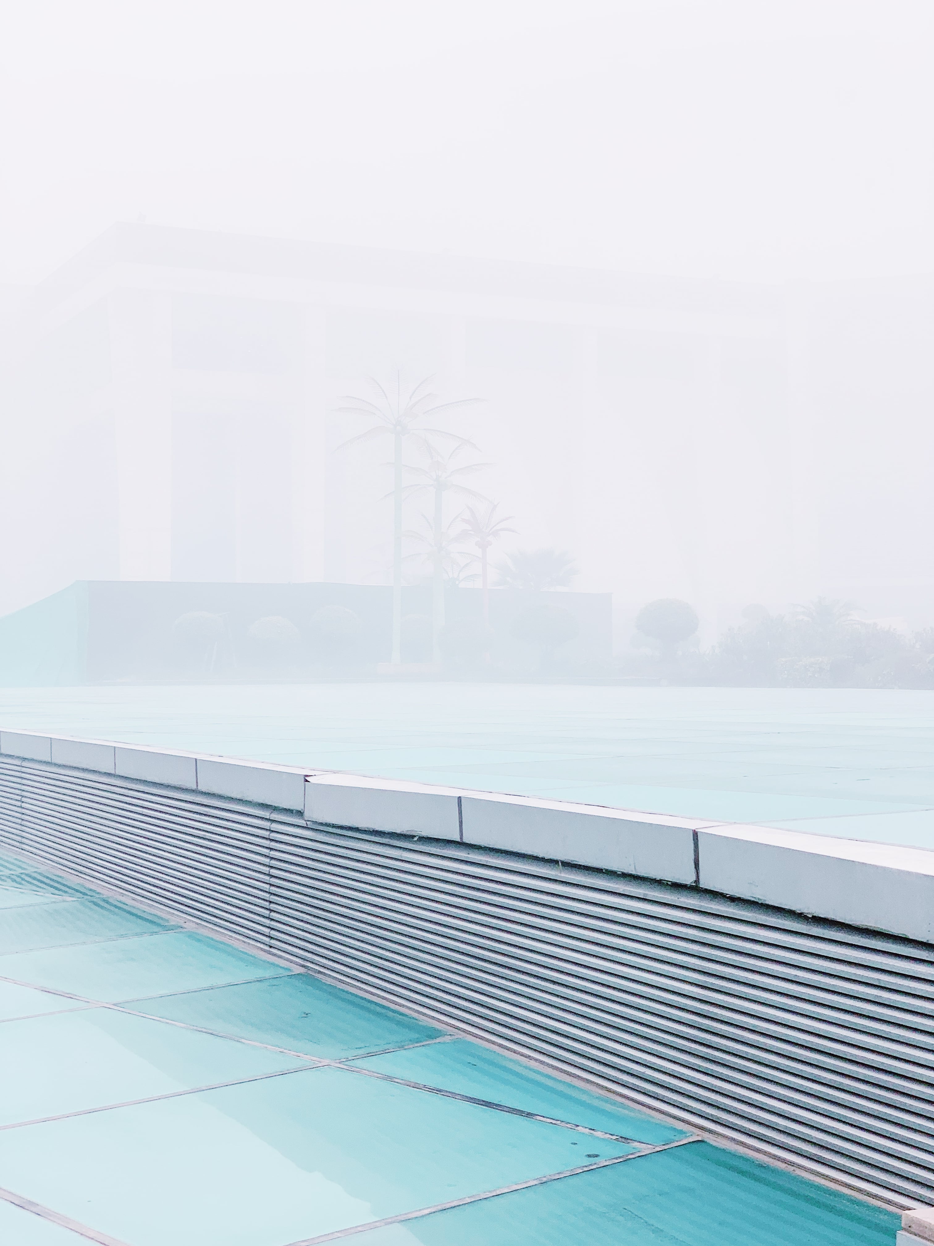 Photograph 12 from La Main Ouverte architecture series